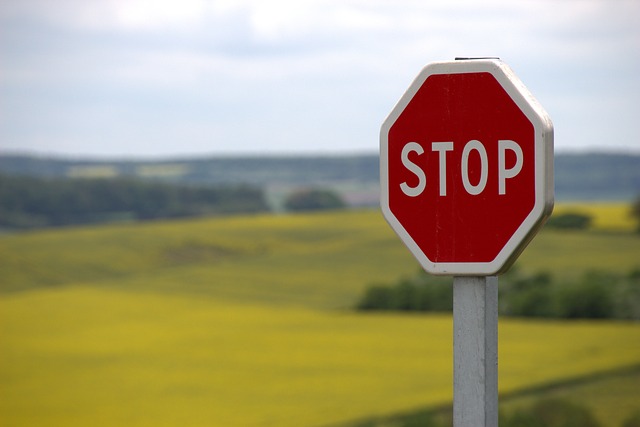 Don't stop website - Image by Walter Knerr from Pixabay 