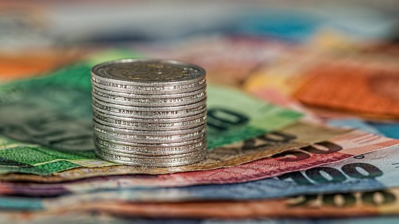 Cost-saving Startups - Image by Steve Buissinne from Pixabay